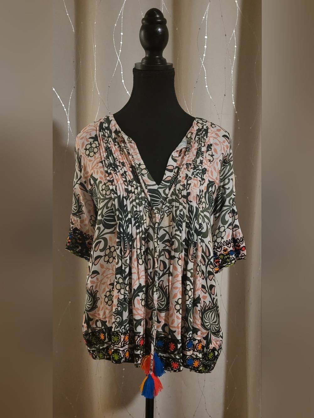 ​Hemant and Nandita Floral Pintuck Tassel Blouse Size S